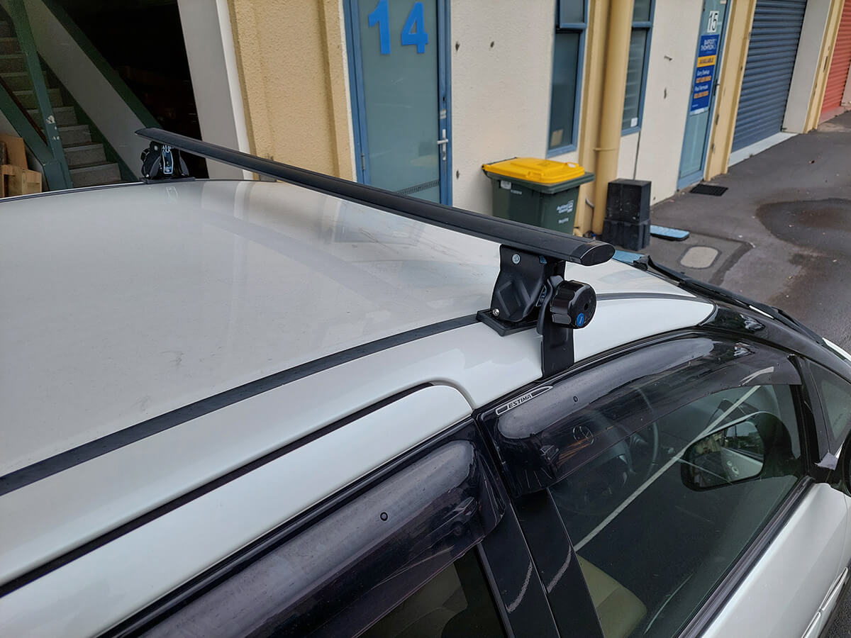 Toyota Estima roof rack