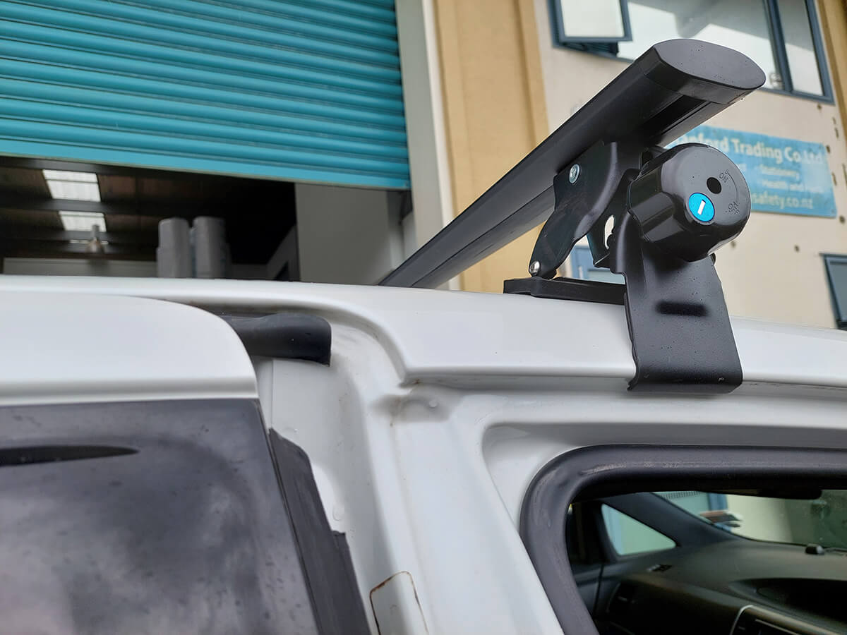 Toyota Estima roof rack