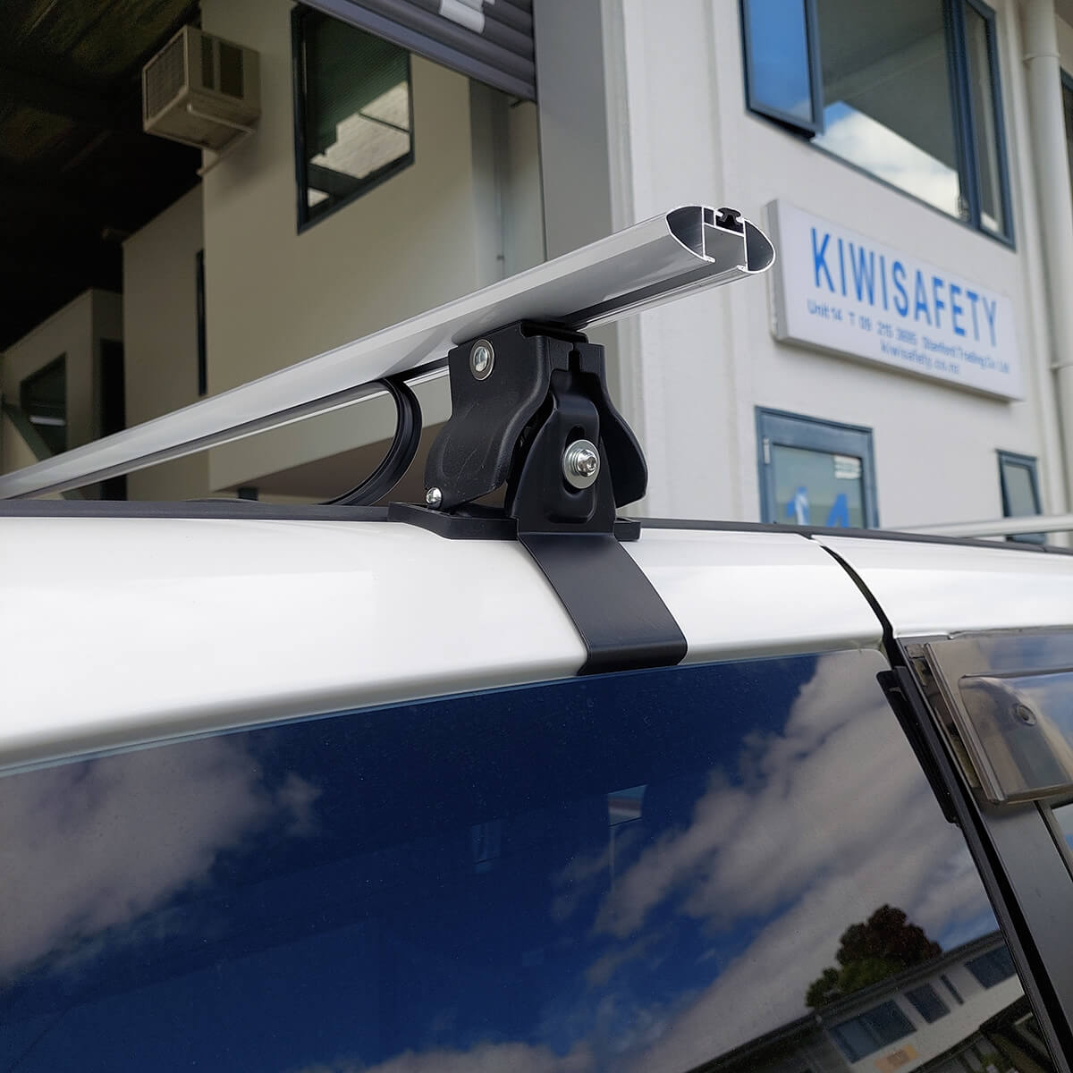 Mazda MPV Roof rack