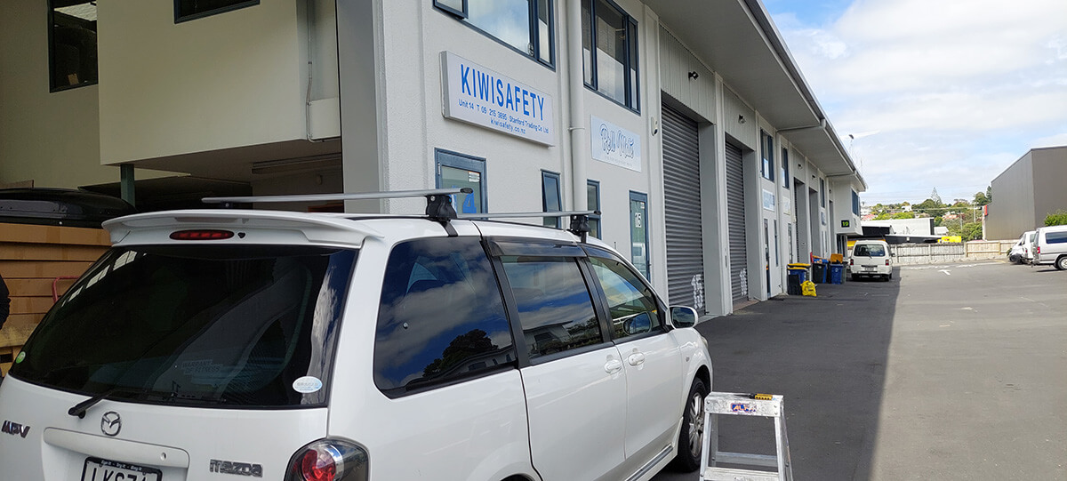 Mazda MPV Roof rack