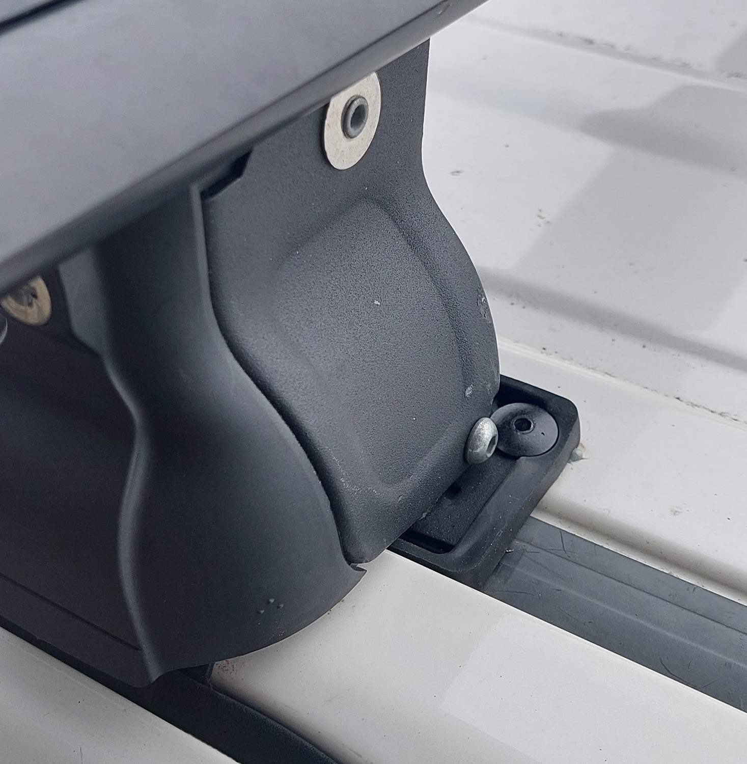 clamp-type roof racks