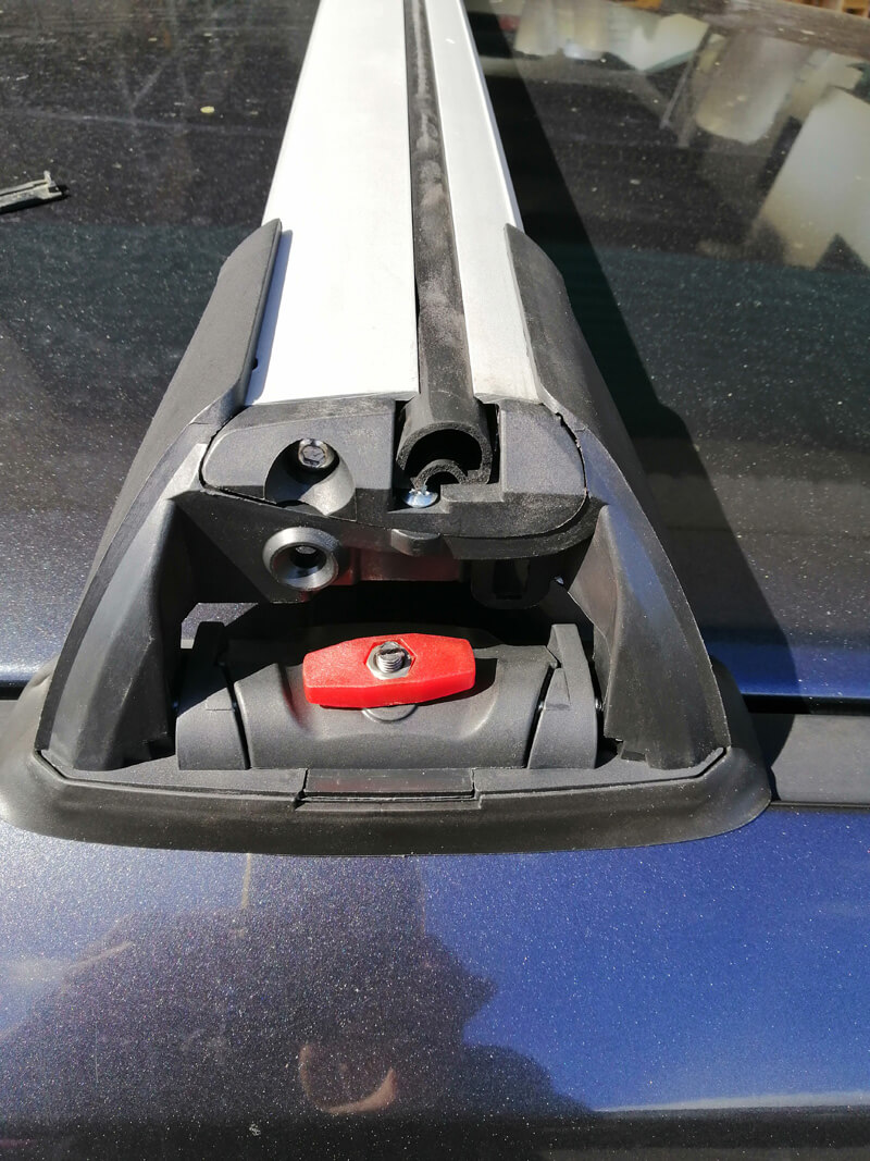 Subaru legacy roof rack