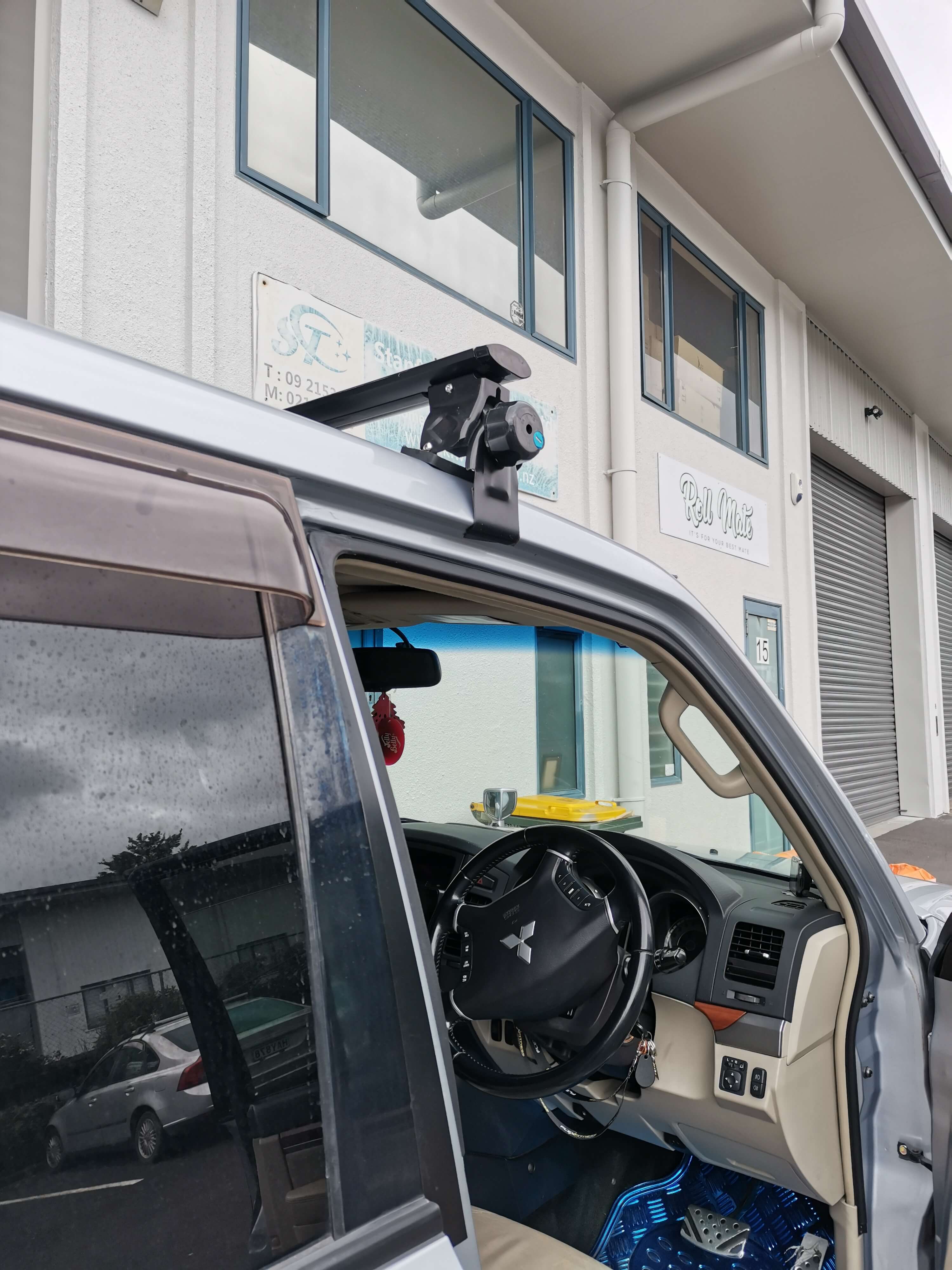Mitsubishi Pajero roof rack