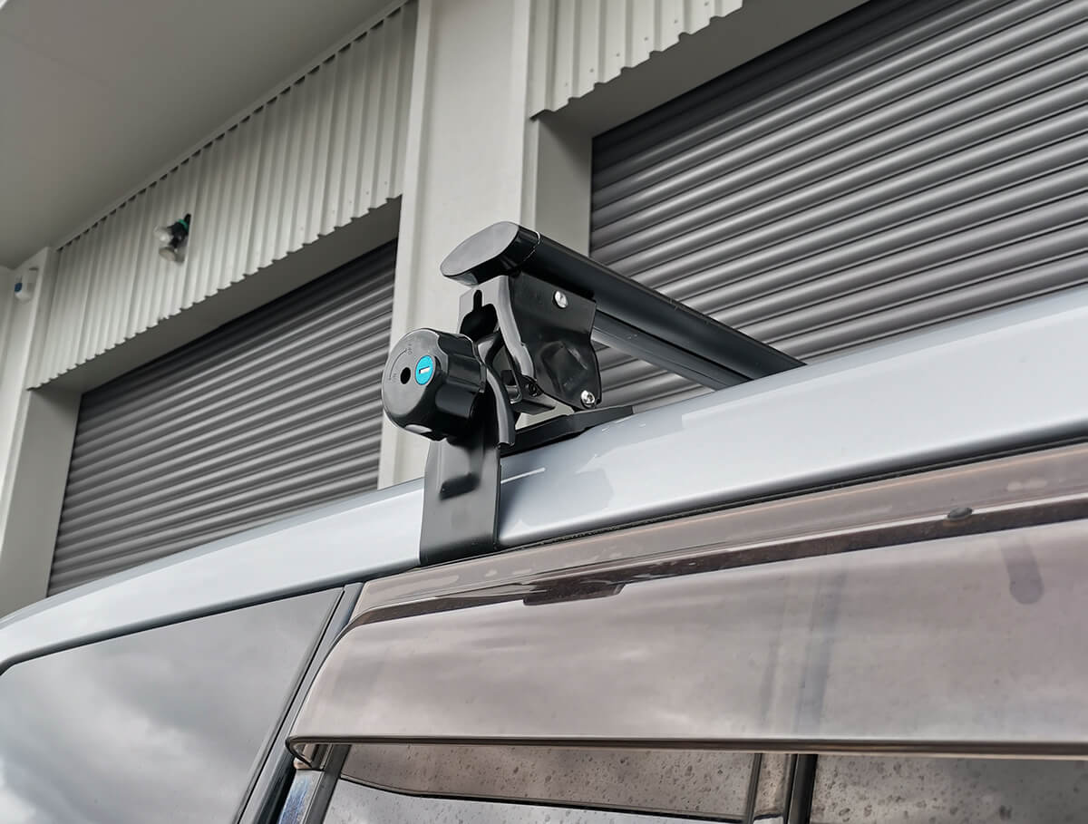 Mitsubishi Pajero roof rack