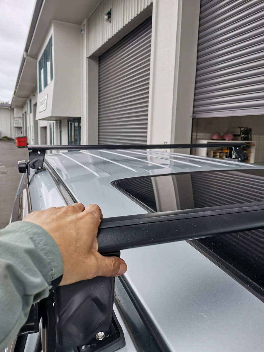 Mitsubishi Pajero roof rack